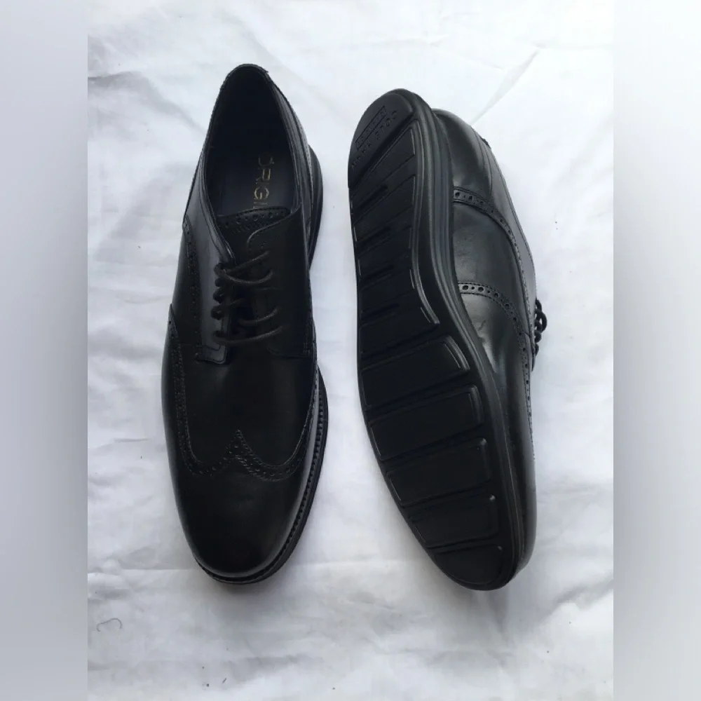 Cole Haan Black Men's leather Oxfords